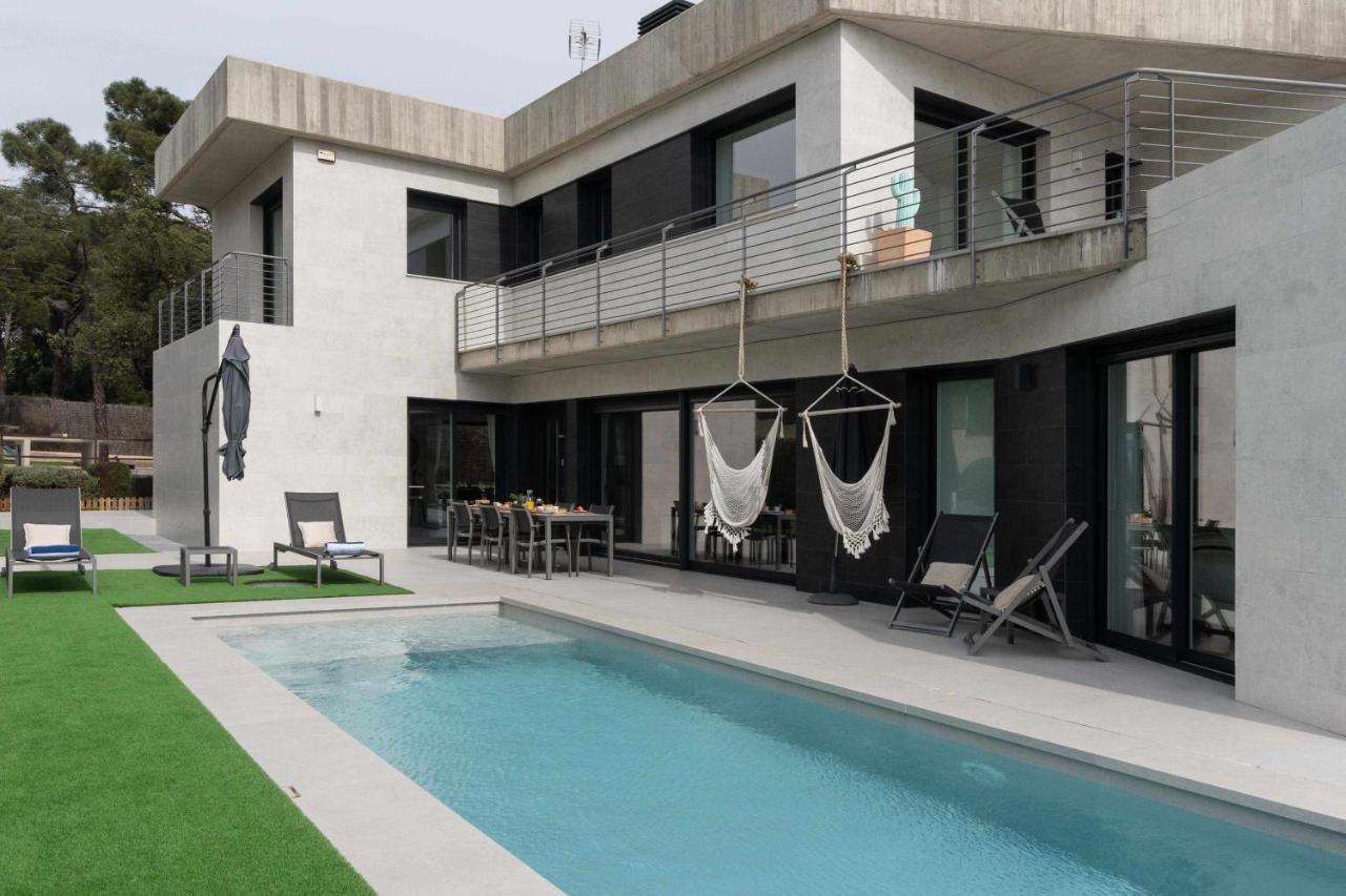Naramia Sagaro Villa With Poolgarden10 Pax S'Agaro Exterior photo